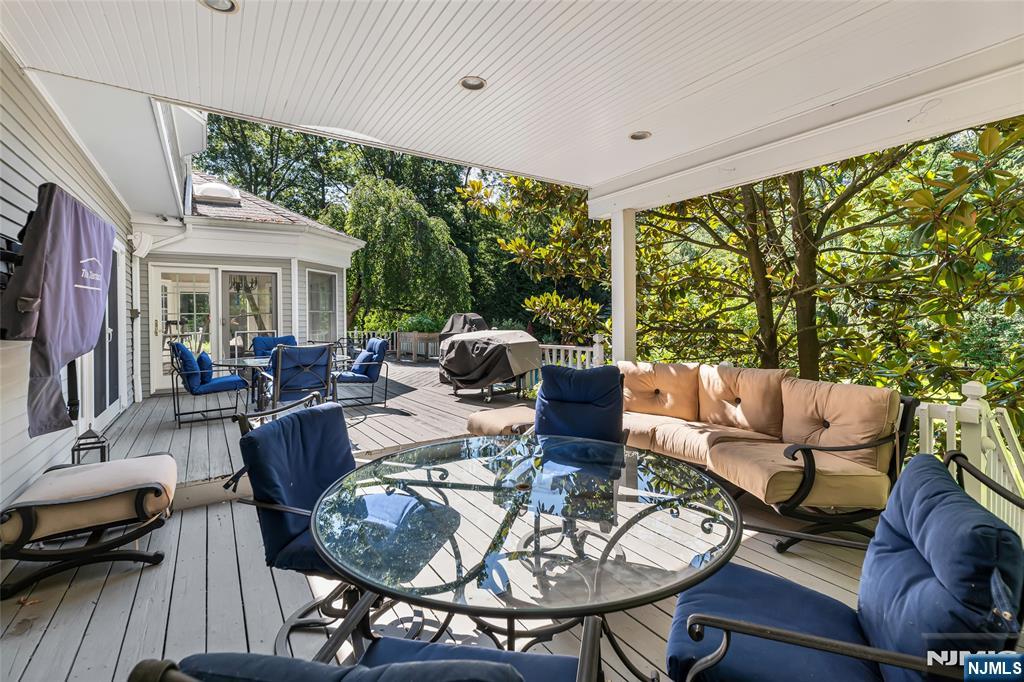 27 Cameron Road Saddle River, NJ 07458 - Photo 6 of 9