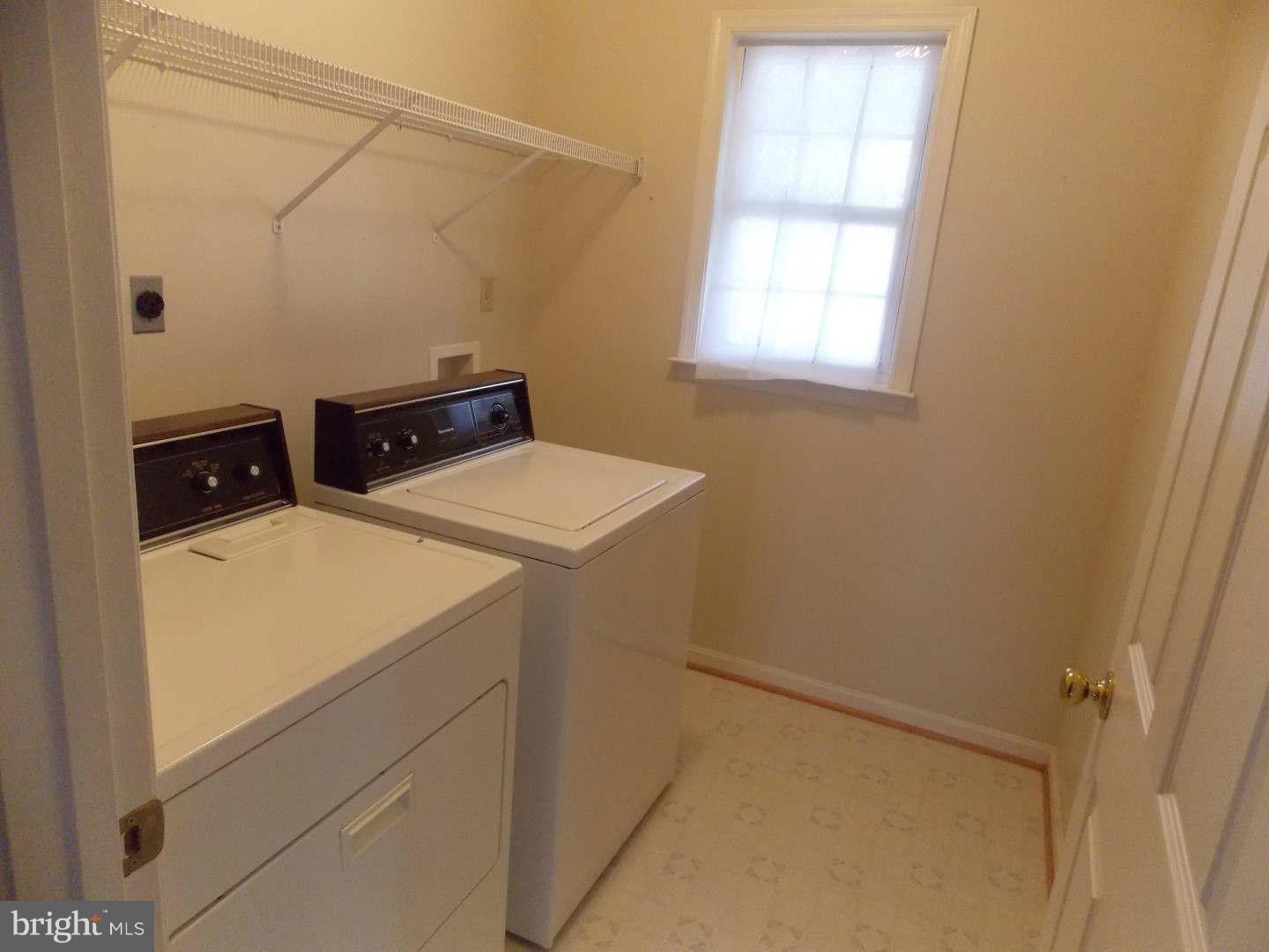 307 Canyon Road Winchester, VA 22602 - Photo 20 of 24 Washer Dryer