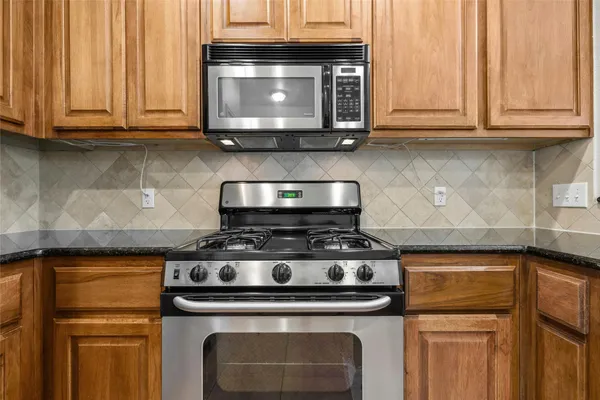 $2,400 | 1900 Jentsch Court, Unit A, Austin, TX 78745