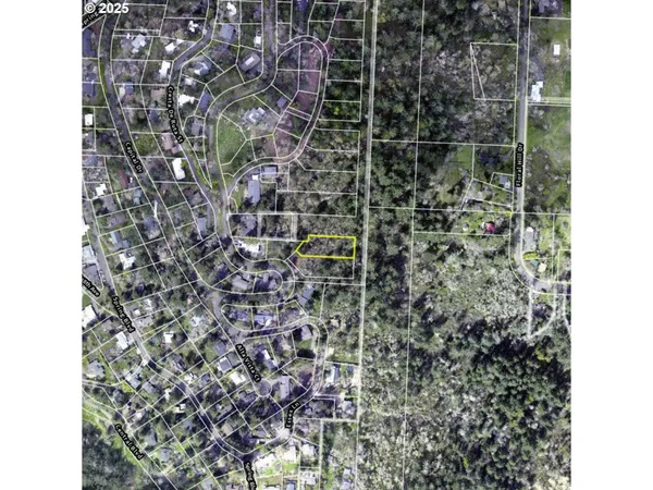 $199,000 | 2825-2819 Capital Drive, Unit 18 19, Eugene, OR 97403