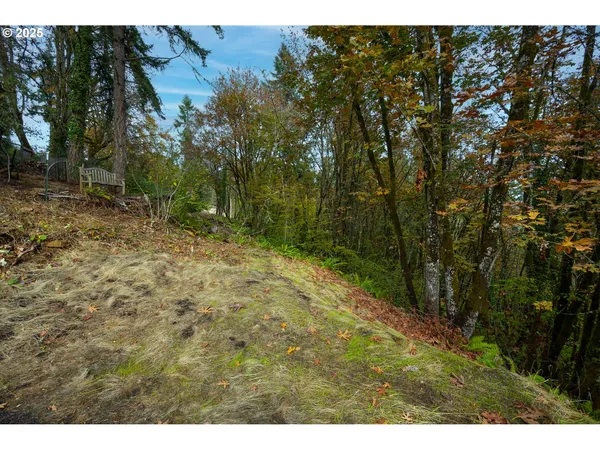 $199,000 | 2825-2819 Capital Drive, Unit 18 19, Eugene, OR 97403