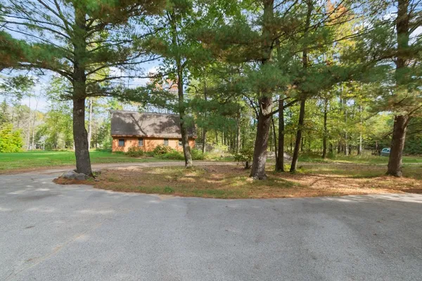 $899,900 | W7102 Buttercup Lane, Porterfield, WI 54159