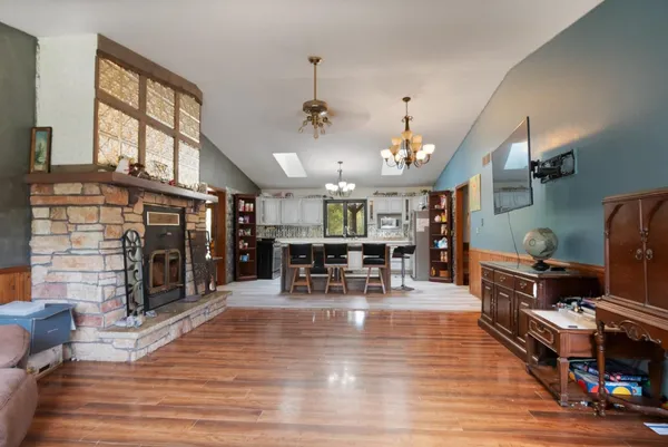 $899,900 | W7102 Buttercup Lane, Porterfield, WI 54159