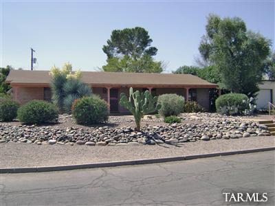 2248 East Edison Street Tucson, AZ 85719 - Photo 1 of 15