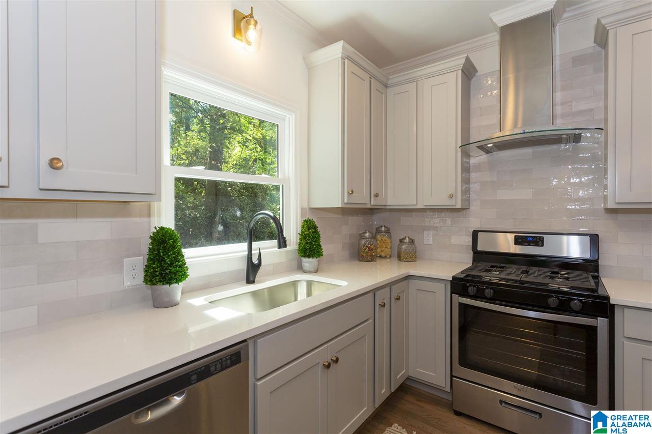 804 Mockernut Road Birmingham, AL 35244 - Photo 16 of 50