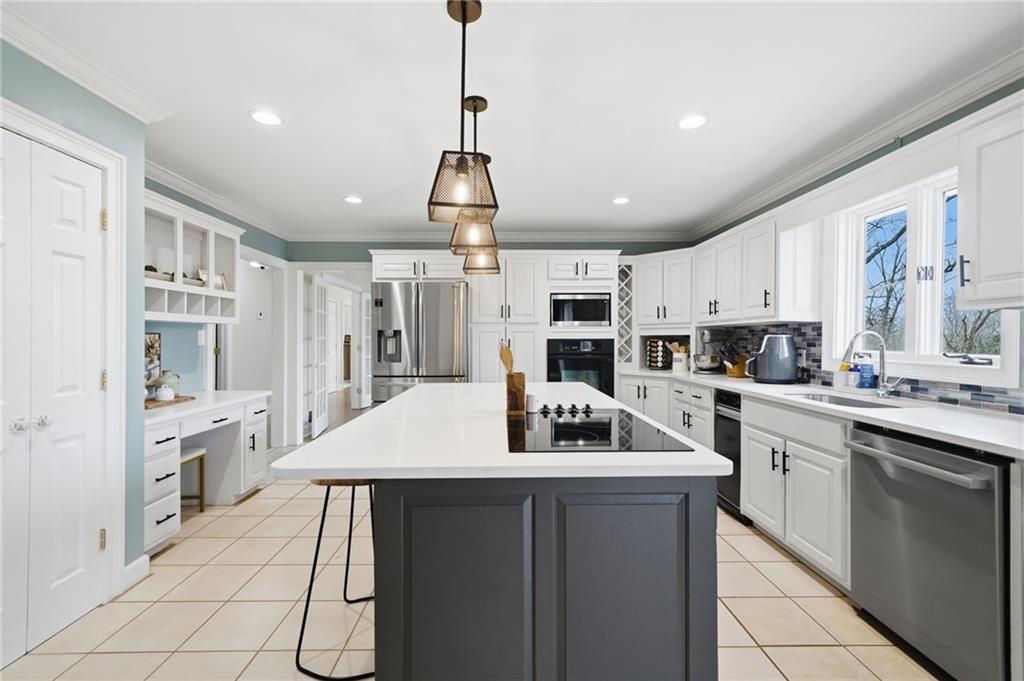 4370 Spainhill Road Gainesville, GA 30504 - Photo 6 of 40