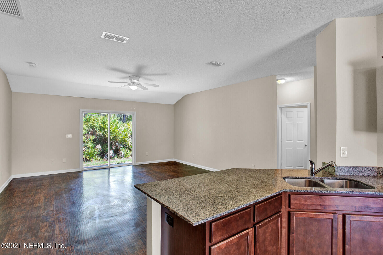 12255 Harts Road Jacksonville, FL 32218 - Photo 6 of 30 Kitchen