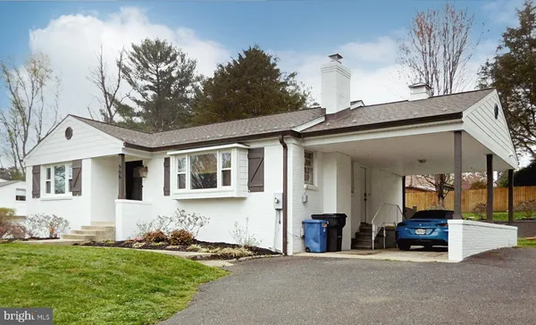 $879,000 | 906 West Washington Street, Middleburg, VA 20117