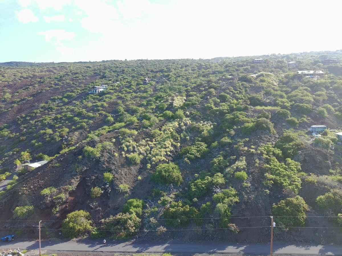 88-1556 Pikake Captain Cook, HI 96704 - Photo 5 of 11 a view of a city