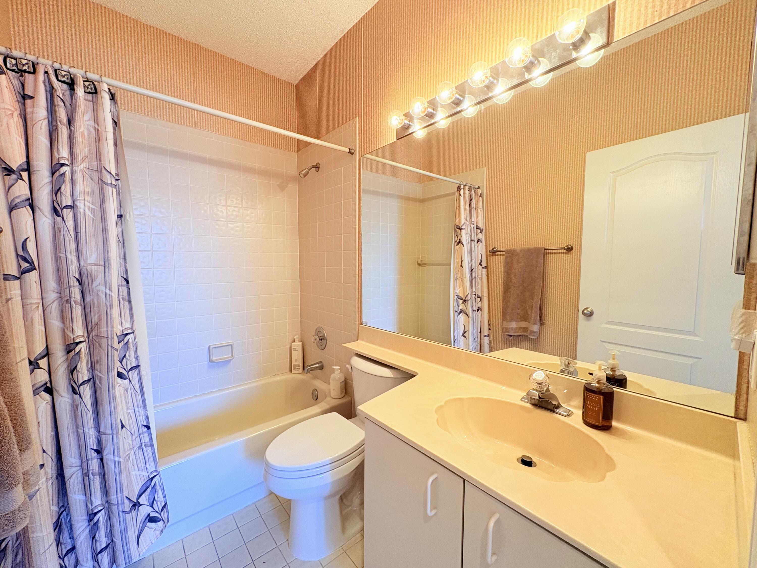 8659 Vía Reale, Unit 47U (#4) Boca Raton, FL 33496 - Photo 22 of 27 IMG_2978