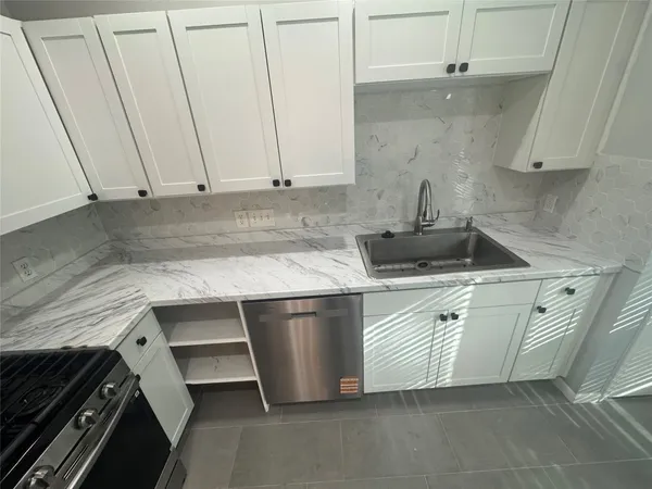 $1,800 | 16911 Tranquil Drive, Sugar Land, TX 77498