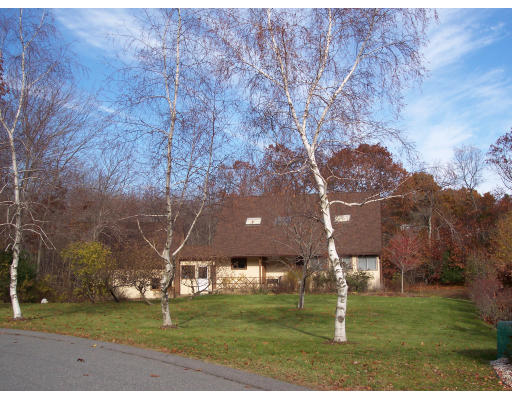27 Bush Hill Road Ipswich, MA 01938 - Photo 1 of 5 Gallery Image 1
