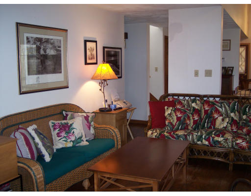 27 Bush Hill Road Ipswich, MA 01938 - Photo 4 of 5 Gallery Image 4