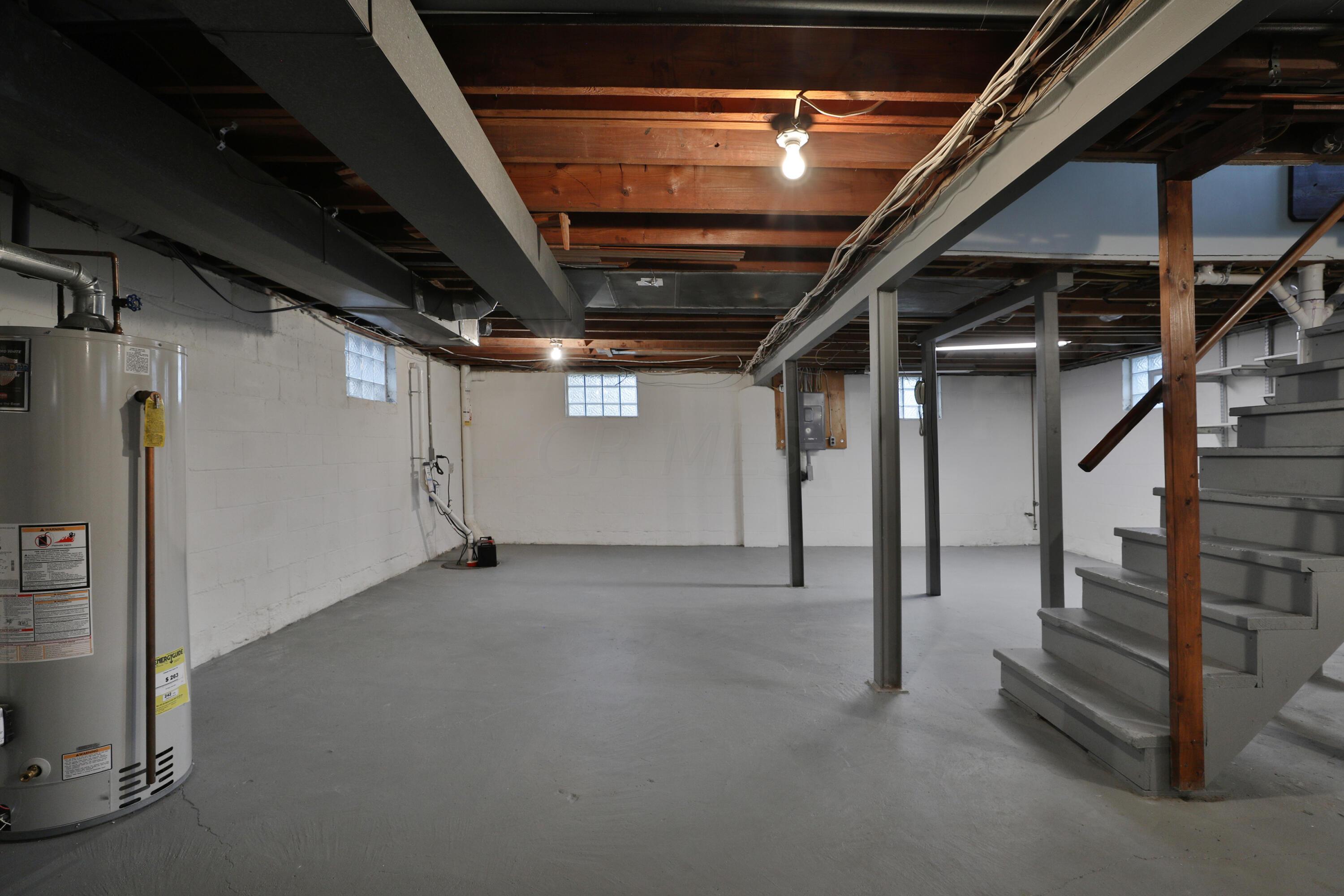 630 Garden Road Columbus, OH 43214 - Photo 35 of 41 Basement
