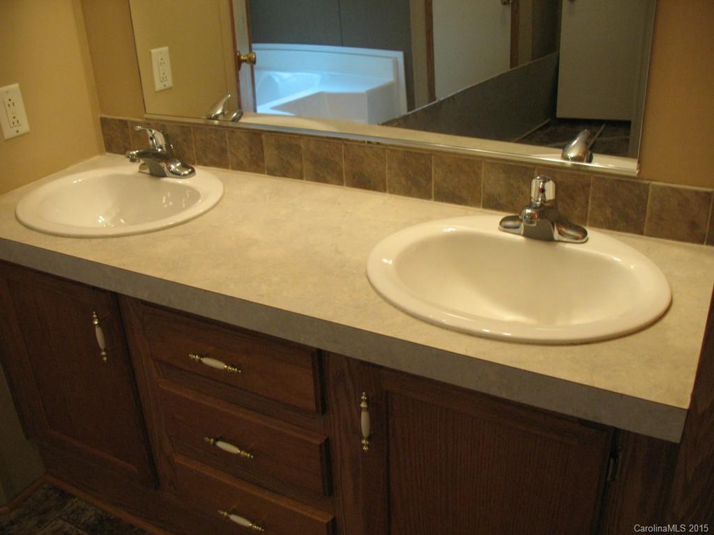 1920 Loggen Road York, SC 29745 - Photo 10 of 13 Gallery Image 10