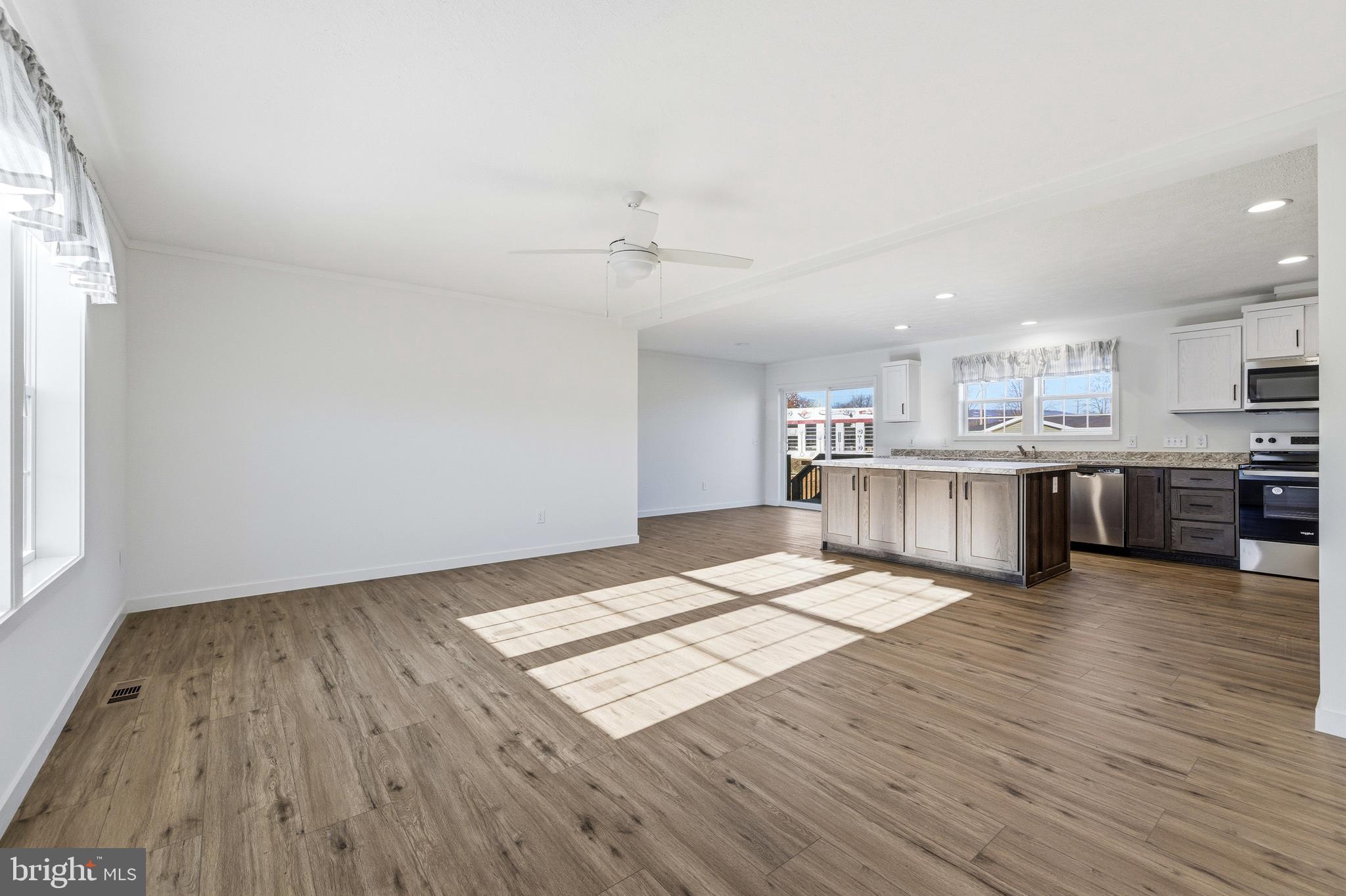 355 Park Road Stanley, VA 22851 - Photo 23 of 63