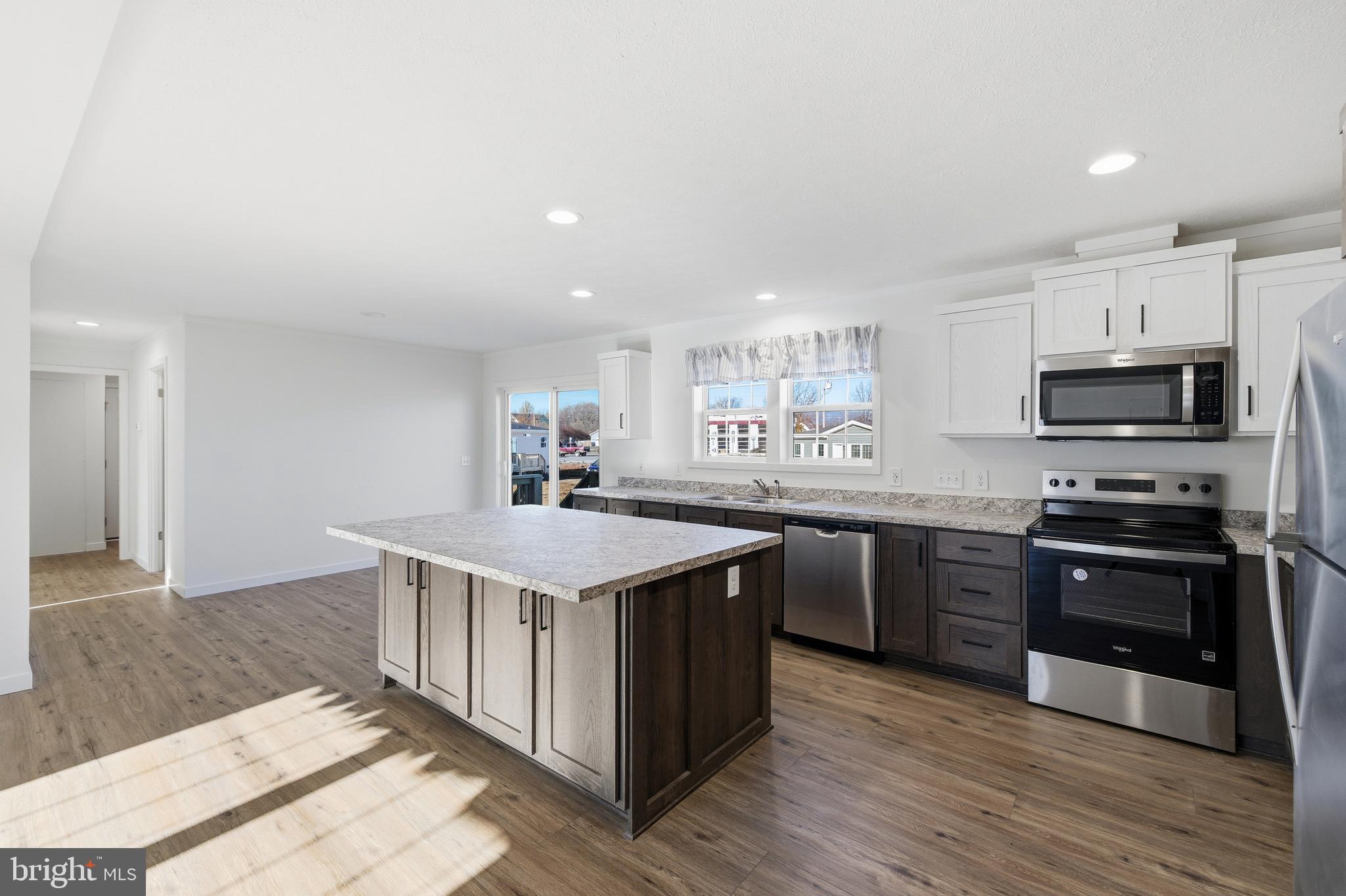 355 Park Road Stanley, VA 22851 - Photo 8 of 63