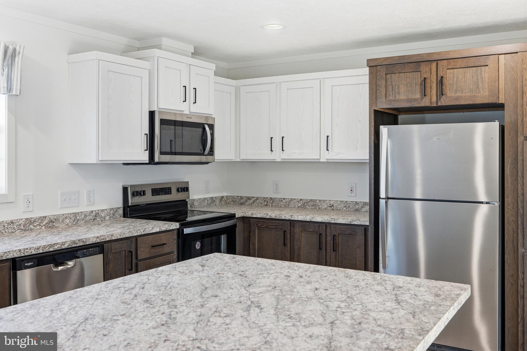 355 Park Road Stanley, VA 22851 - Photo 10 of 63