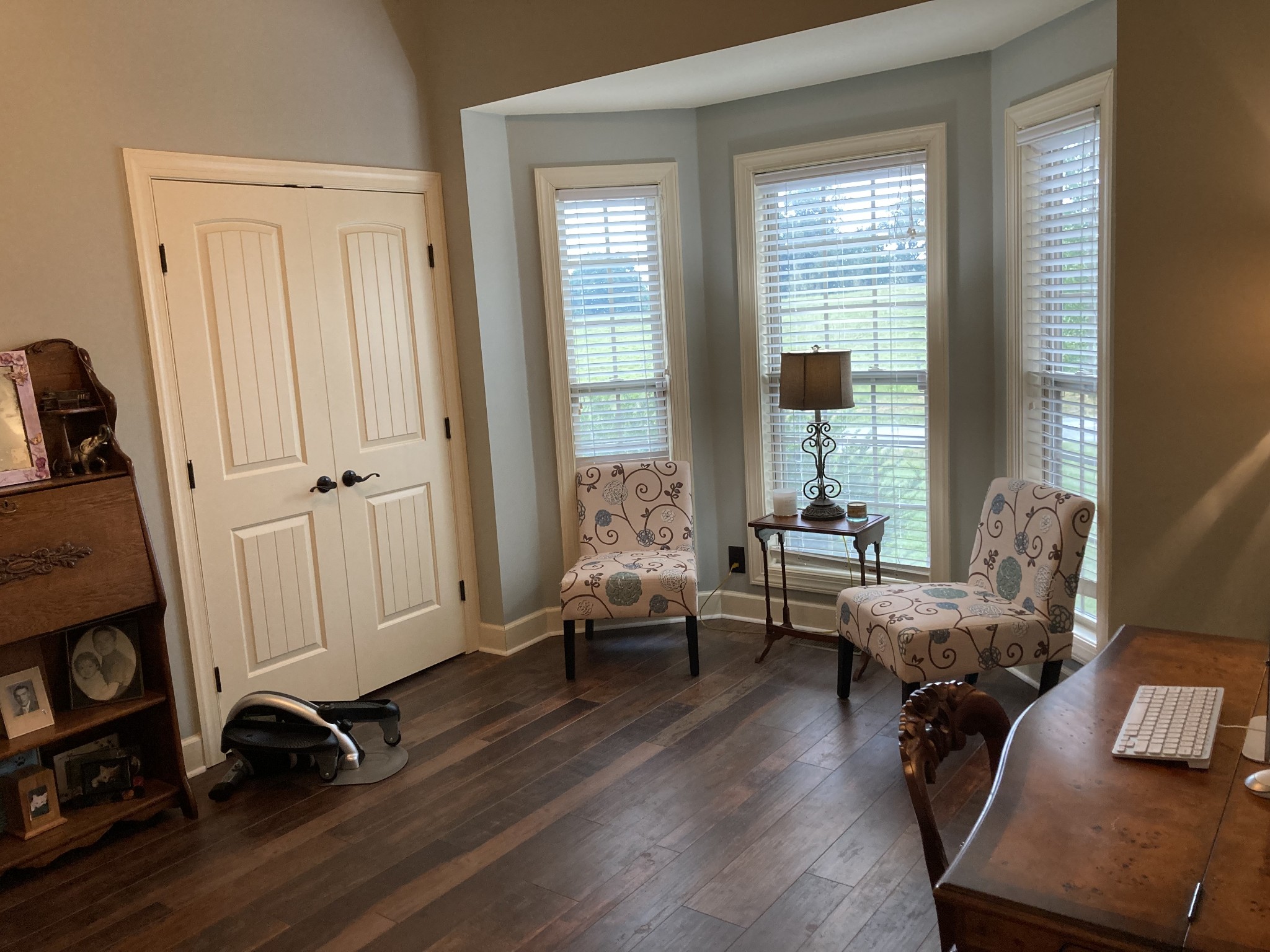 3592 Drake Road Adams, TN 37010 - Photo 25 of 47 a living room with furniture and wooden floor