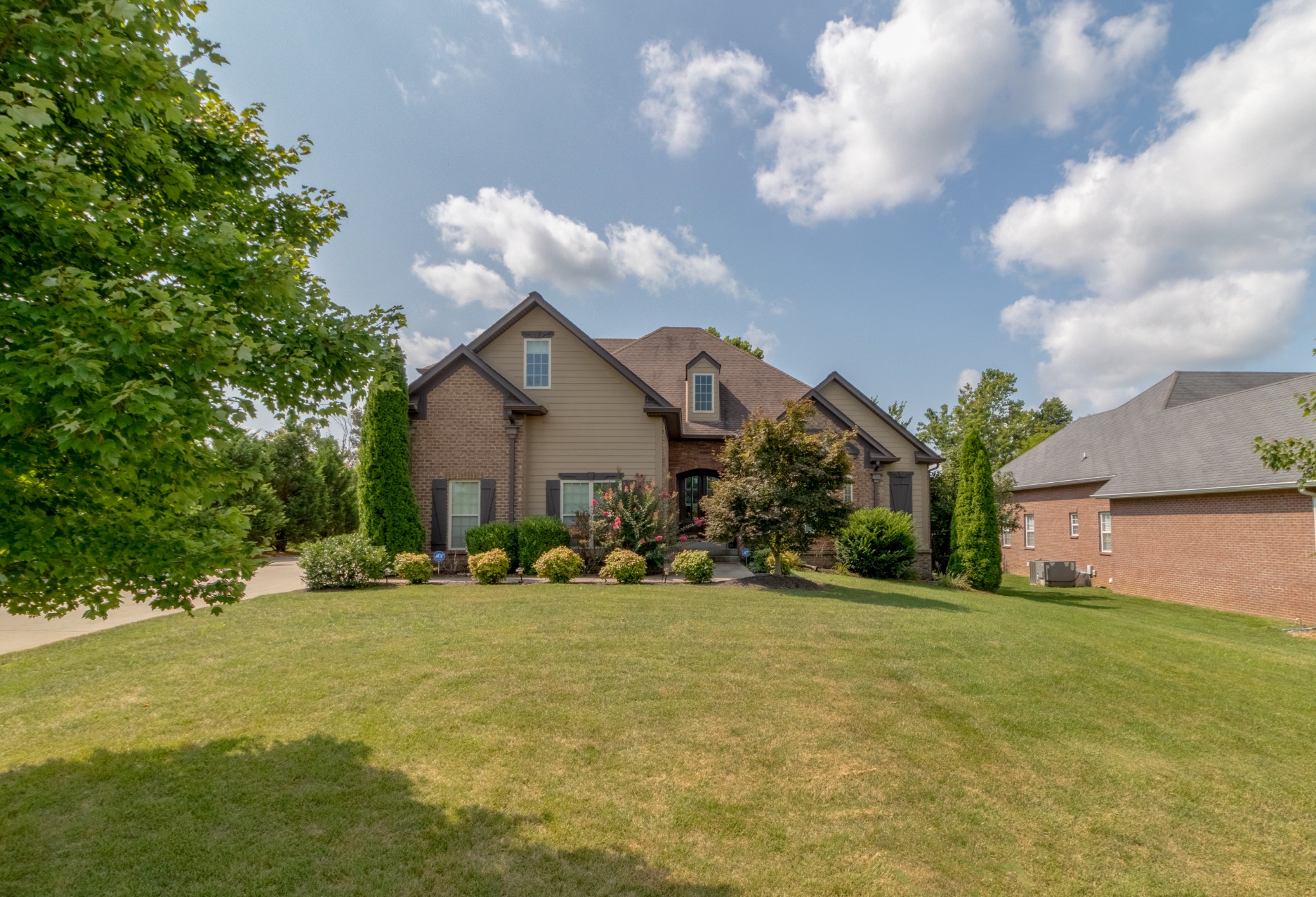 3592 Drake Road Adams, TN 37010 - Photo 4 of 47 a front view of house with yard