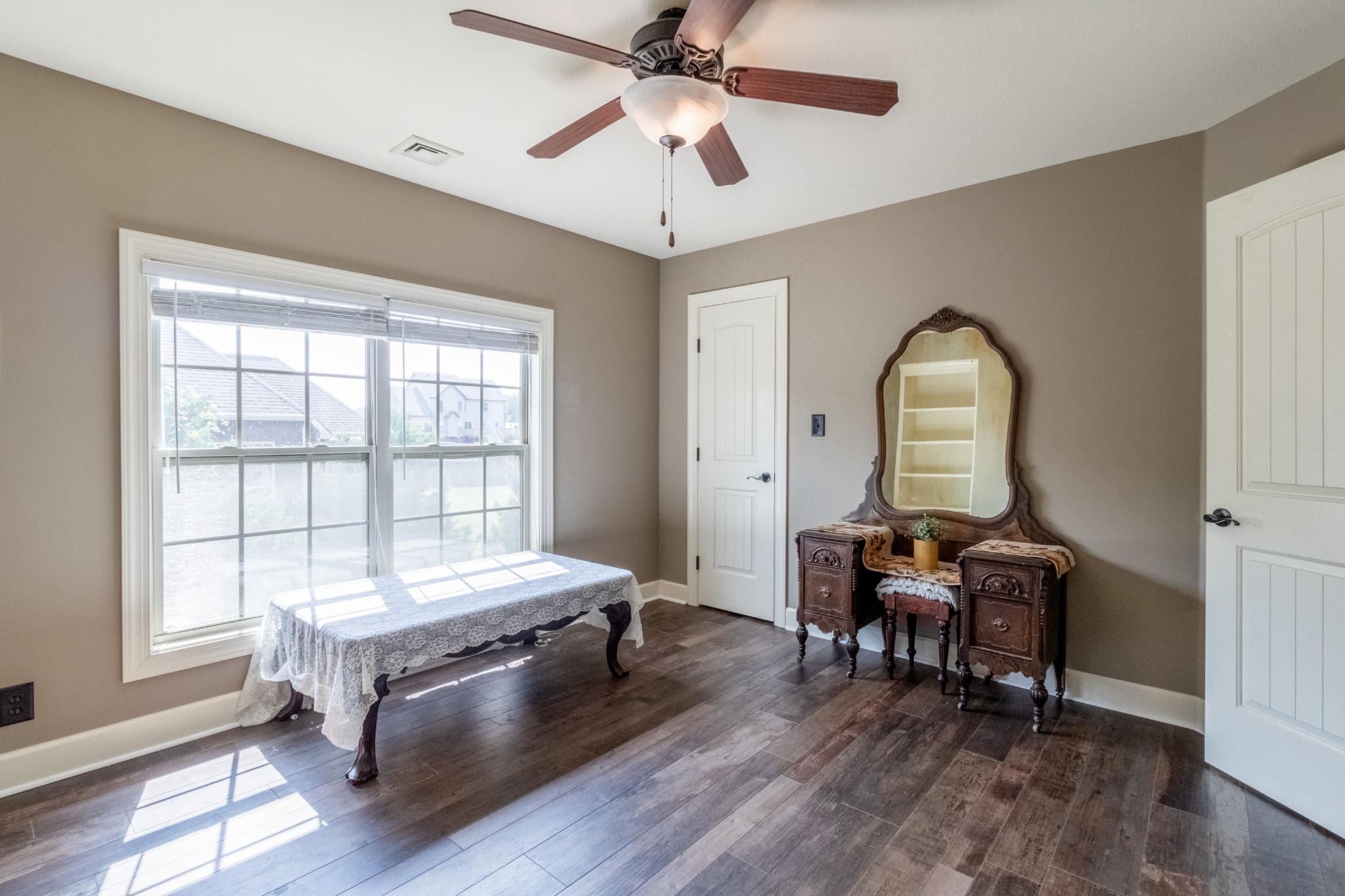 3592 Drake Road Adams, TN 37010 - Photo 31 of 47 a living room with furniture and a window