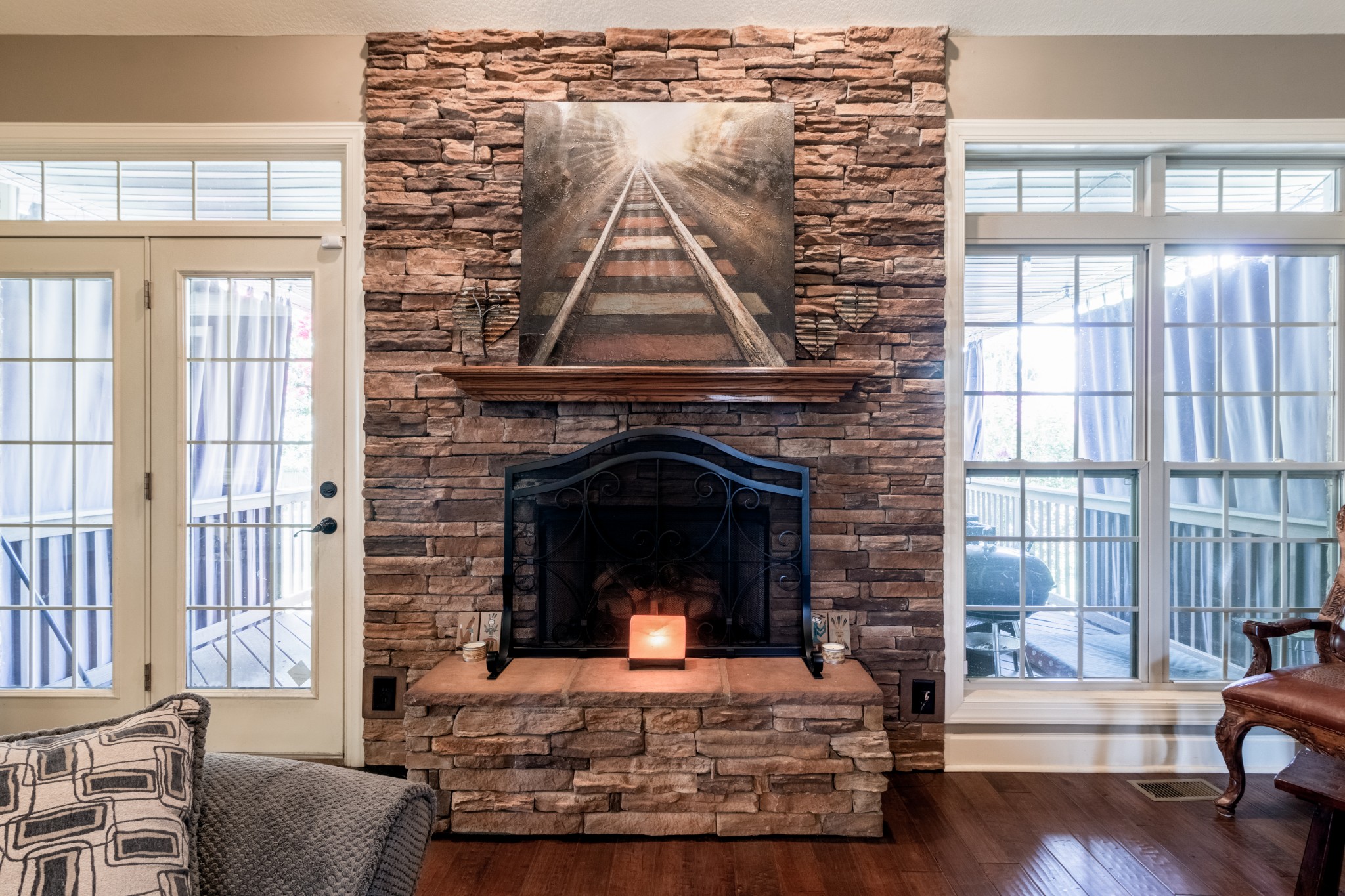 3592 Drake Road Adams, TN 37010 - Photo 10 of 47 a living room with a furniture and a fireplace