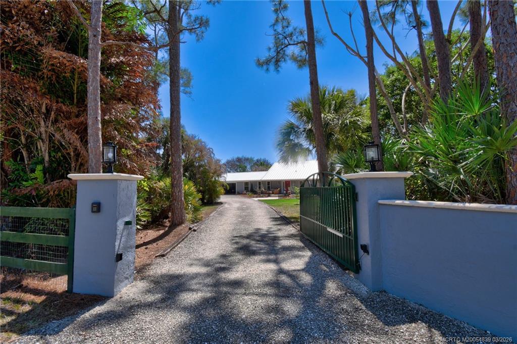 11266 Southwest Meadowlark Circle Stuart, FL 34997 - Photo 3 of 66