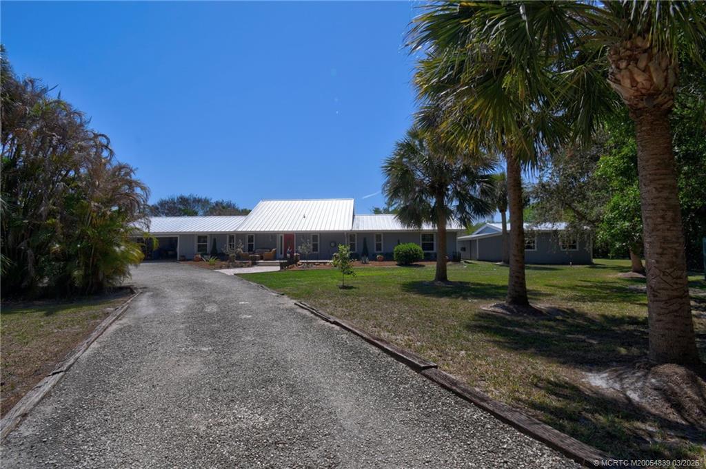 11266 Southwest Meadowlark Circle Stuart, FL 34997 - Photo 4 of 66