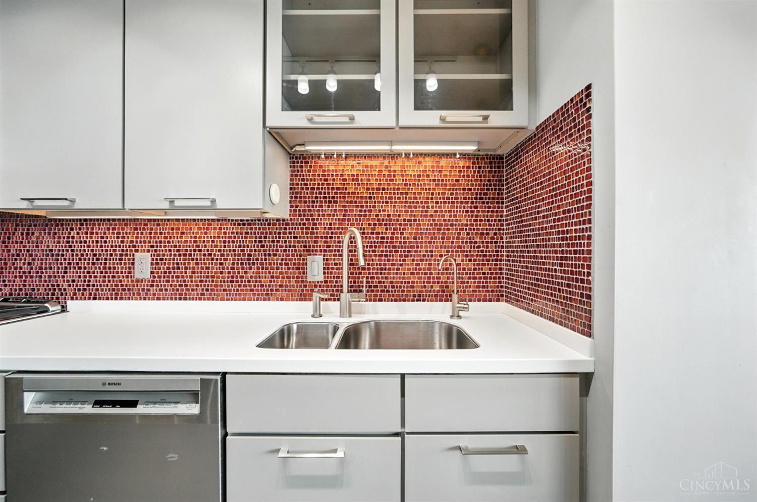 2324 Madison Road, Unit 1709 Cincinnati, OH 45208 - Photo 37 of 93 Gallery Image 37