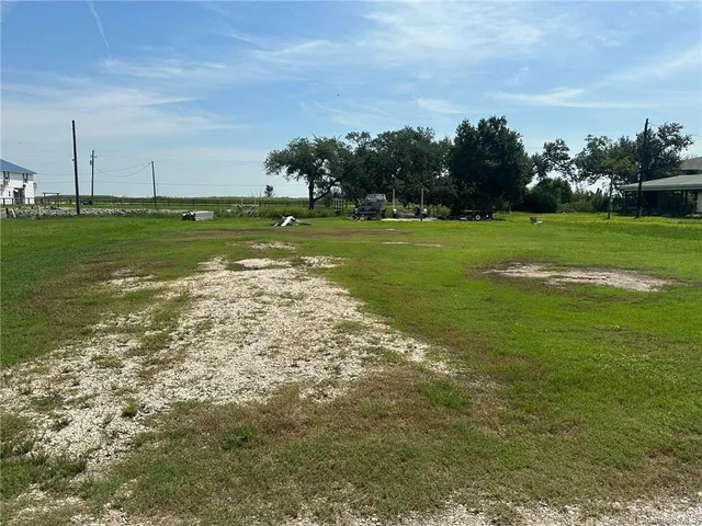 $84,000 | 3683 Lake Breeze Road, Lake Charles, LA 70605