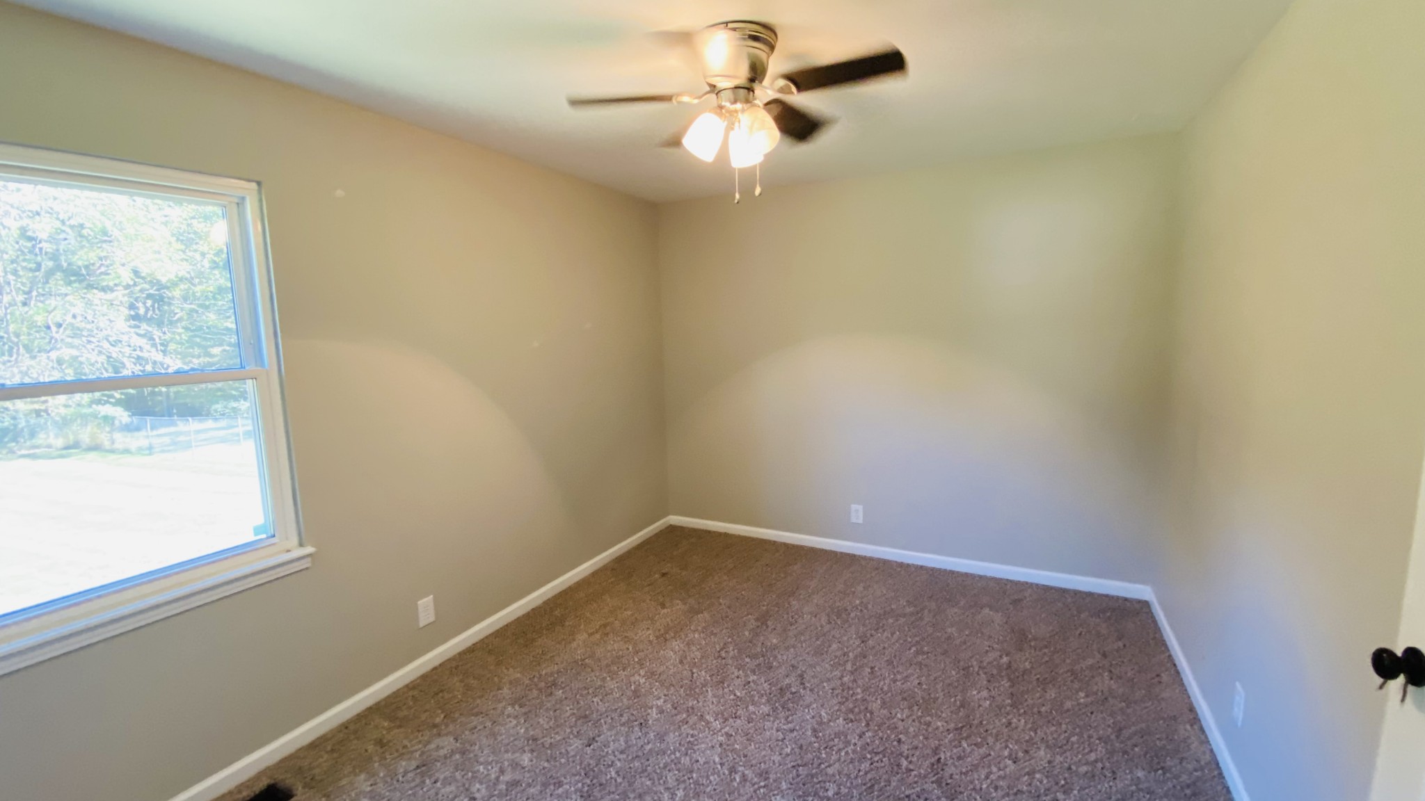 2467 Whitfield Road Clarksville, TN 37040 - Photo 11 of 17
