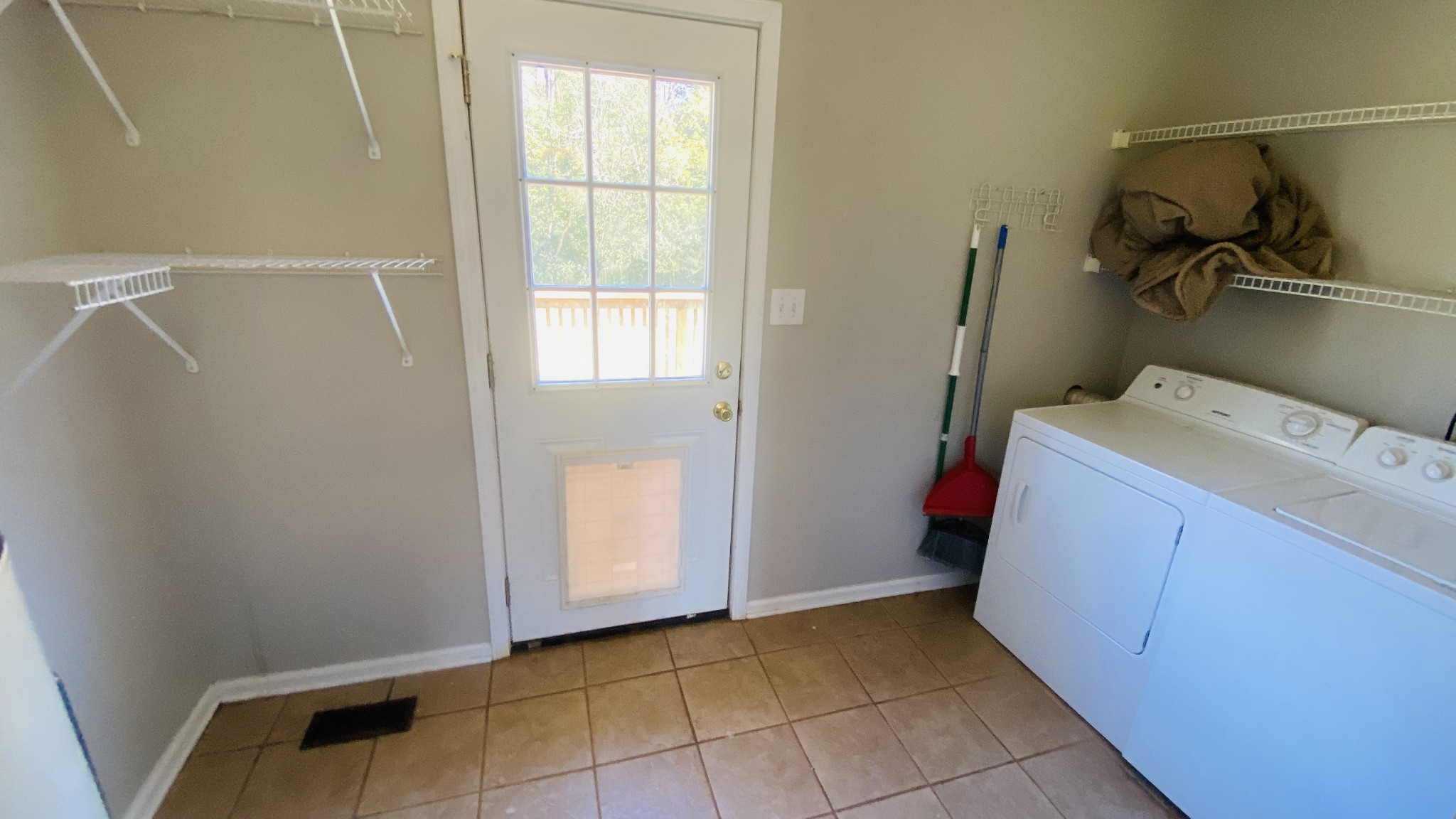 2467 Whitfield Road Clarksville, TN 37040 - Photo 6 of 17