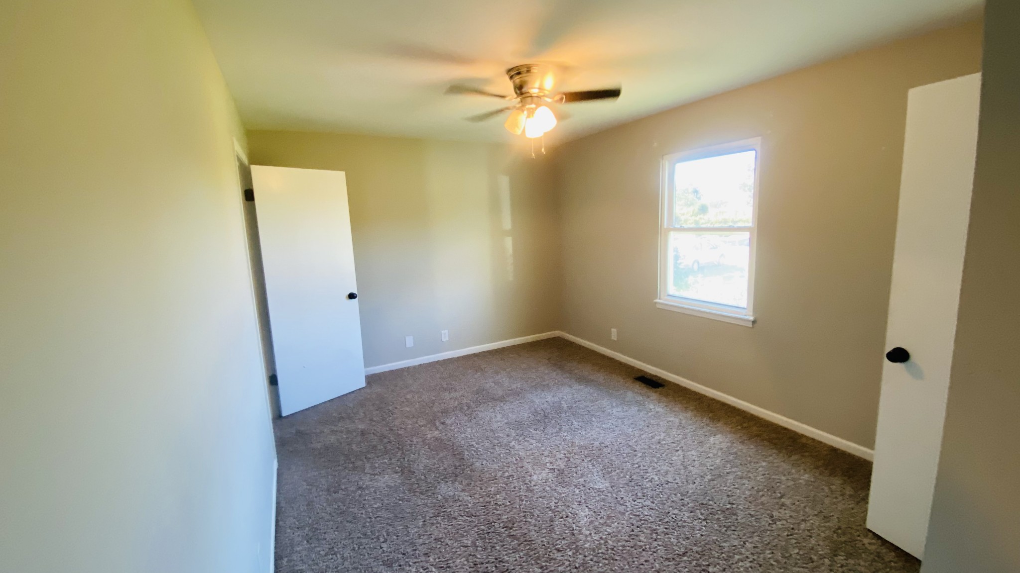 2467 Whitfield Road Clarksville, TN 37040 - Photo 7 of 17