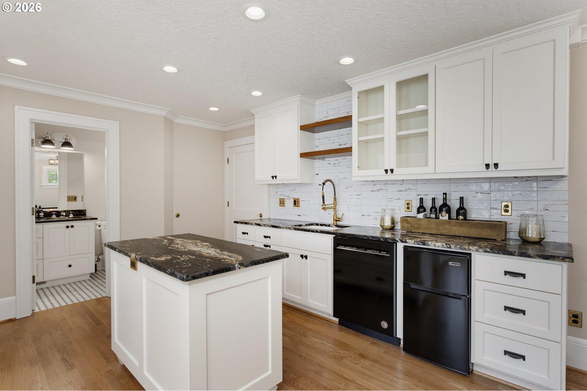 2719 Southwest Talbot Road Portland, OR 97201 - Photo 35 of 47 Gallery Image 35