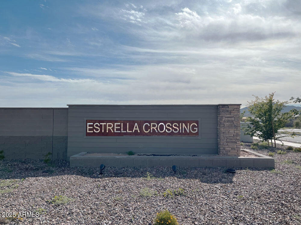 5636 West Summerside Road Laveen, AZ 85339 - Photo 18 of 28 Entry Sign