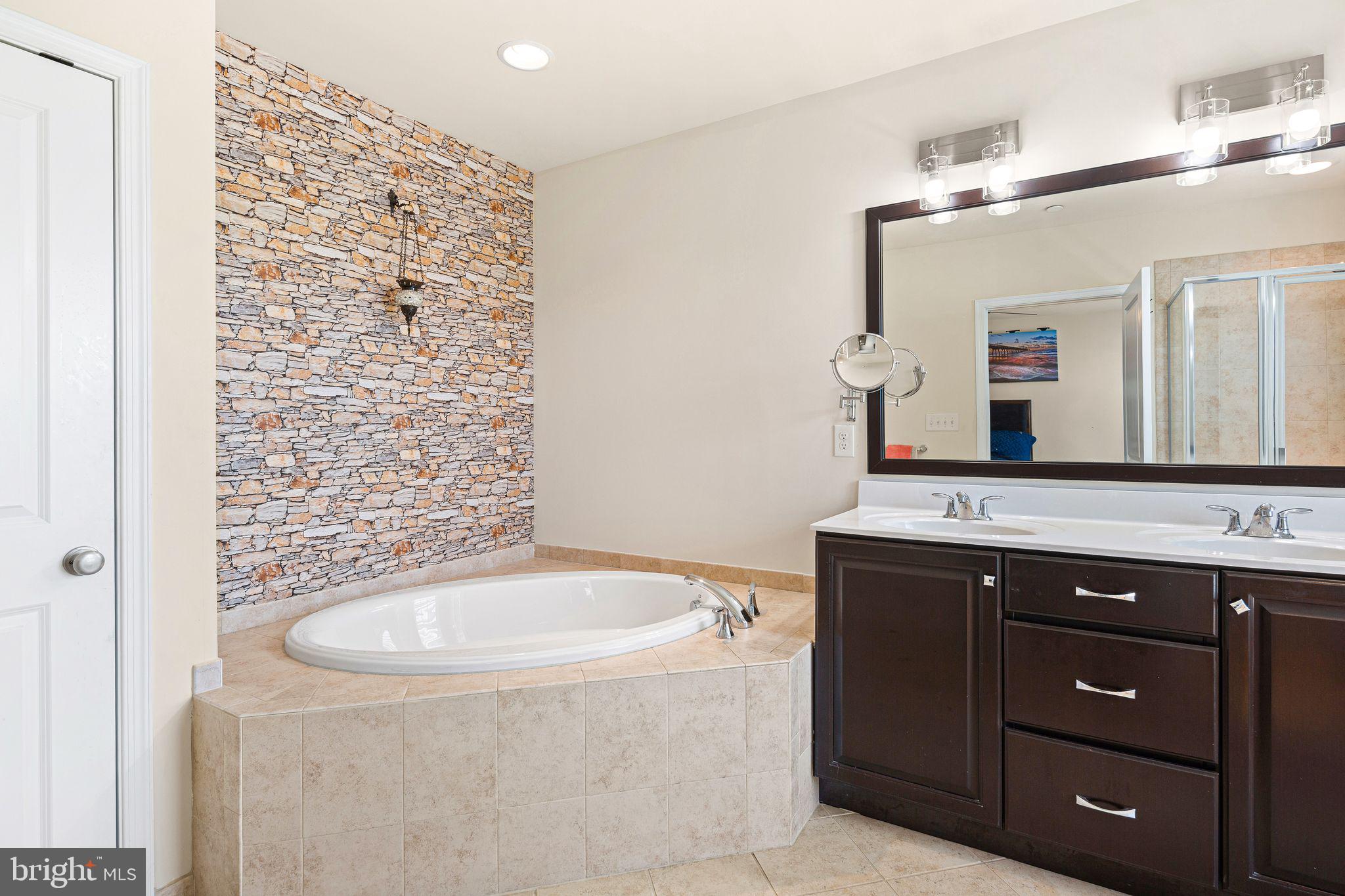 103 Murray Lane Media, PA 19063 - Photo 17 of 31 Elegant bathroom with stone accents.