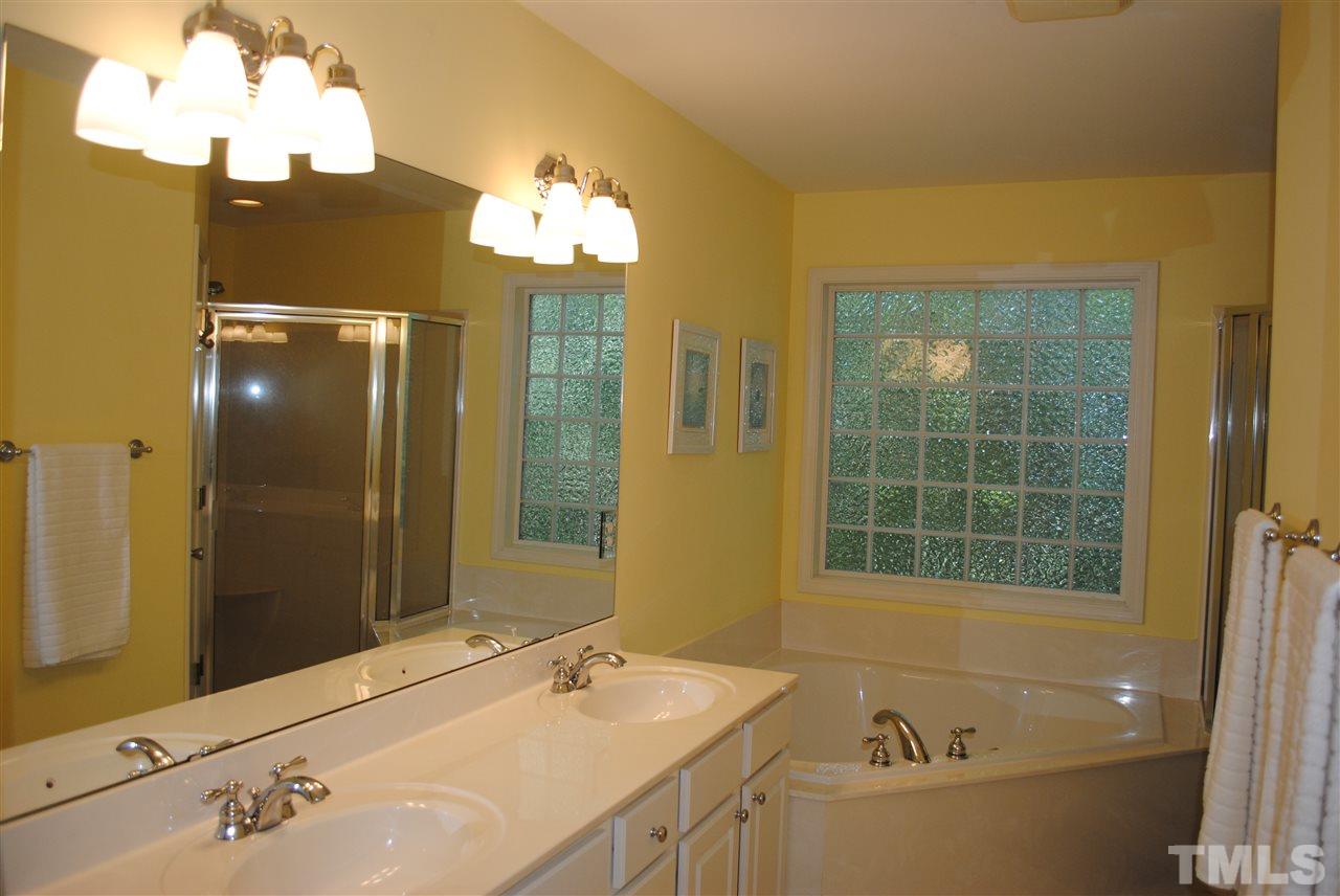 7604 Fiesta Way Raleigh, NC 27615 - Photo 14 of 25