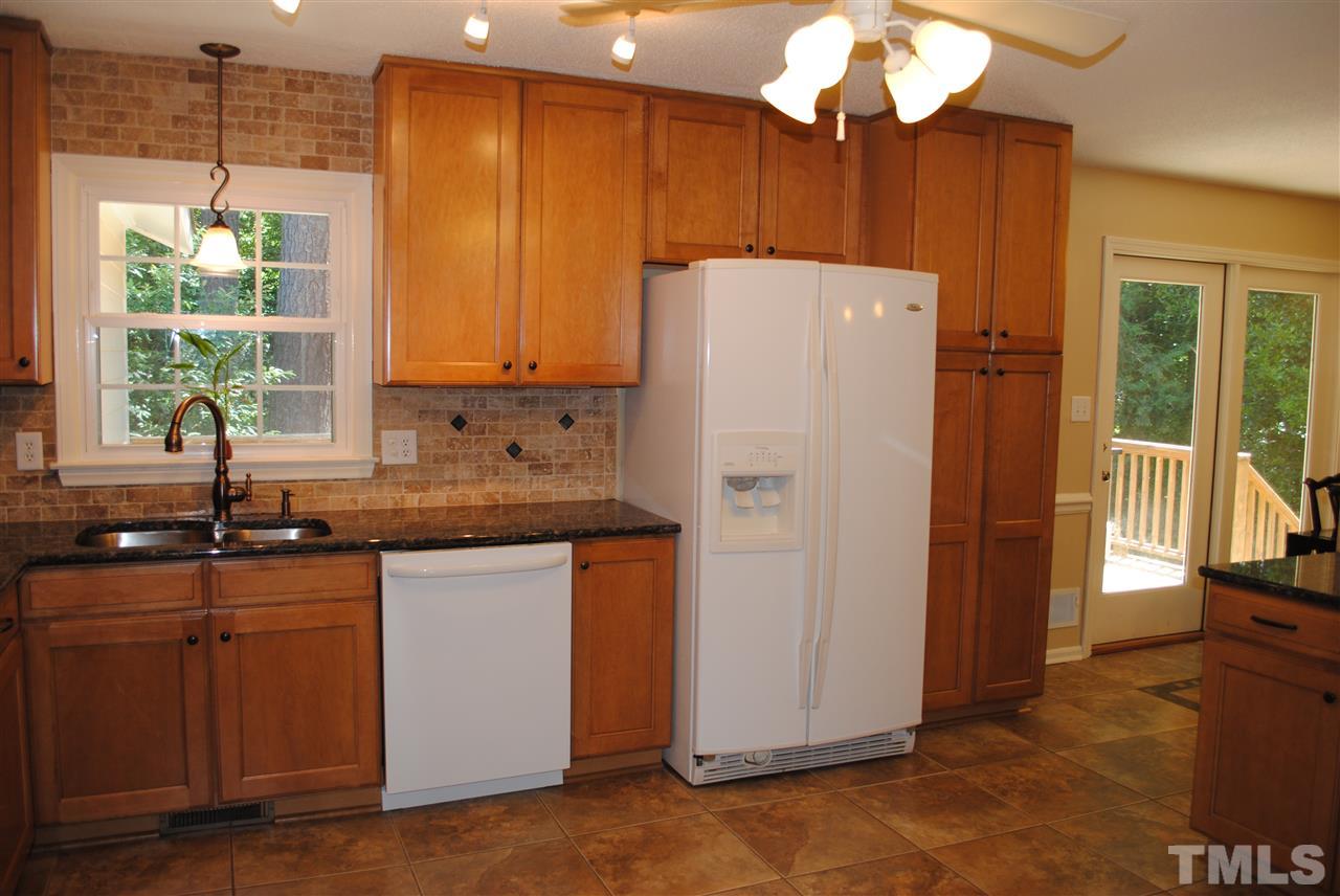 7604 Fiesta Way Raleigh, NC 27615 - Photo 3 of 25