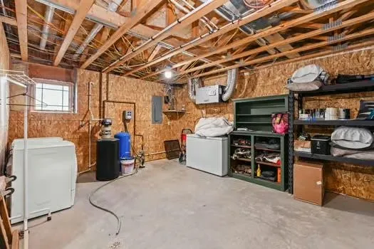 $975,000 | 16195 # 2 Coy, Viola, WI 54664