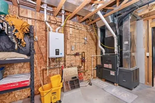 $975,000 | 16195 # 2 Coy, Viola, WI 54664