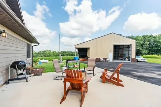 $975,000 | 16195 # 2 Coy, Viola, WI 54664