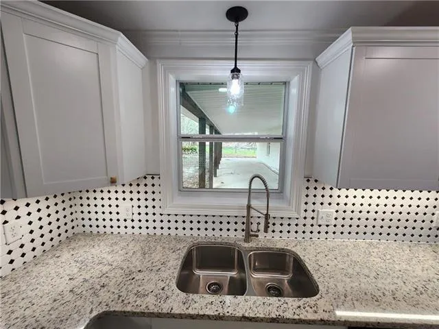 $299,900 | 5540 Navaho Trail, Alexandria, LA 71301