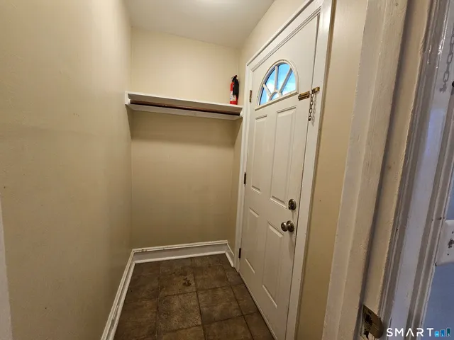 a view of utility room