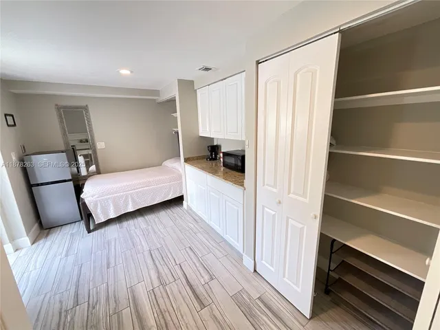 $1,199 | 13275 Northeast 4th Avenue, Unit NORTH, North Miami, FL 33161