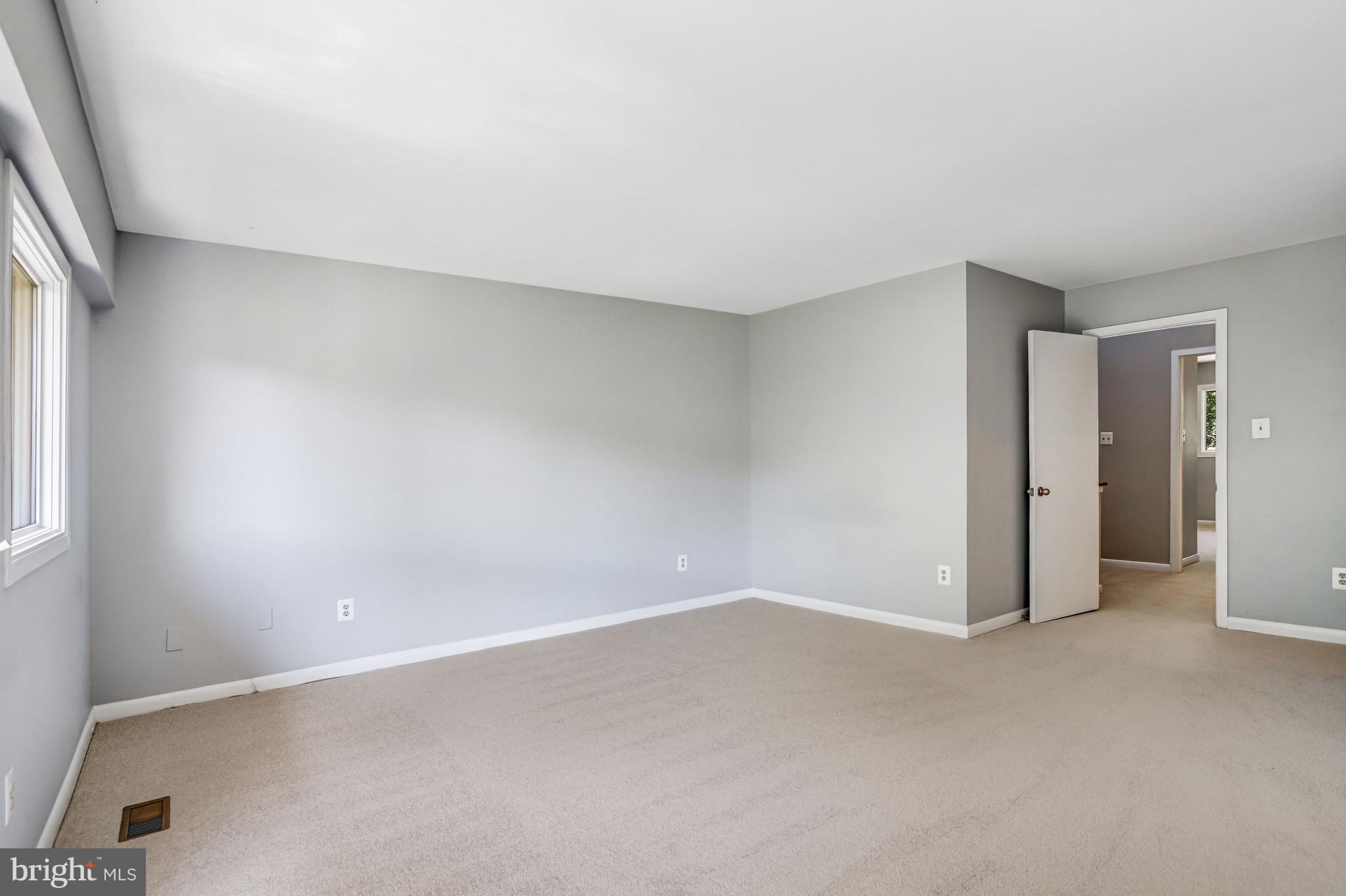 1953 Lakeport Way Reston, VA 20191 - Photo 35 of 60 a view of an empty room
