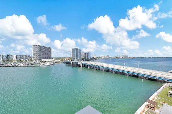 $395,000 | 2016 Bay Drive, Unit 808, Miami Beach, FL 33141