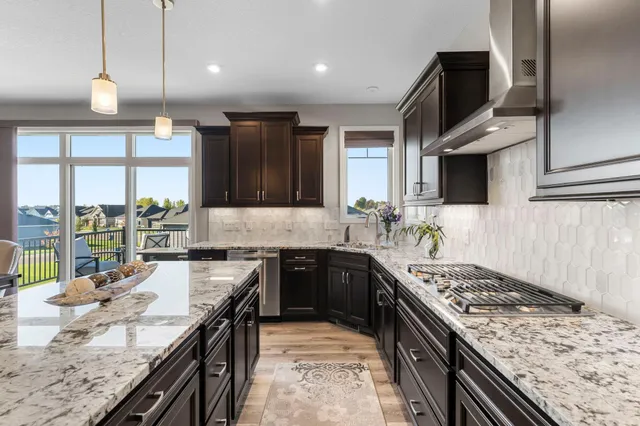 $615,000 | 10706 28th Court Northeast, St. Michael, MN 55376