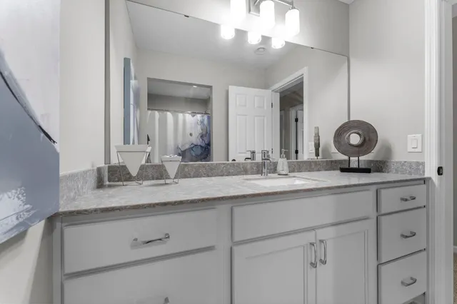 $615,000 | 10706 28th Court Northeast, St. Michael, MN 55376