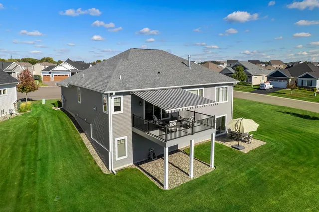 $615,000 | 10706 28th Court Northeast, St. Michael, MN 55376