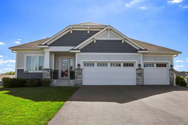 $615,000 | 10706 28th Court Northeast, St. Michael, MN 55376